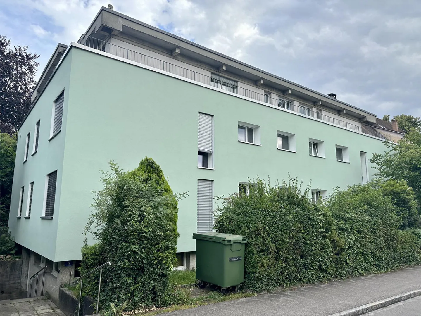 Appartamento da sogno di 4,5 stanze con paradiso giardino a Riehen! - Foto 3 di 12