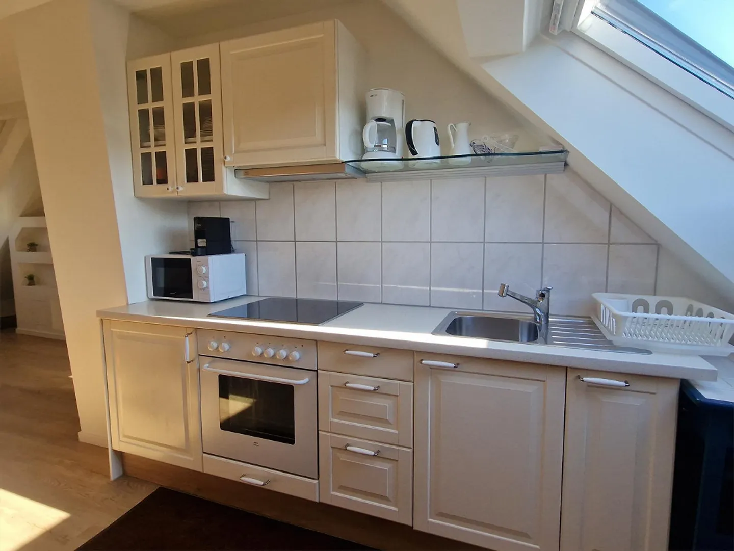 6-room house with 3 kitchens for rent, ideal for living and working - Photo 11 of 14