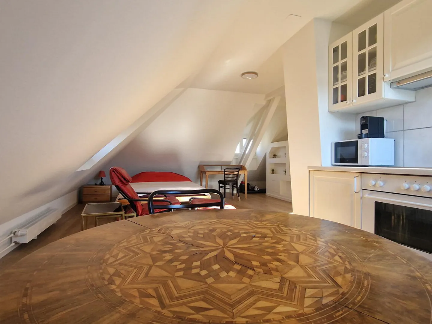 6-room house with 3 kitchens for rent, ideal for living and working - Photo 12 of 14