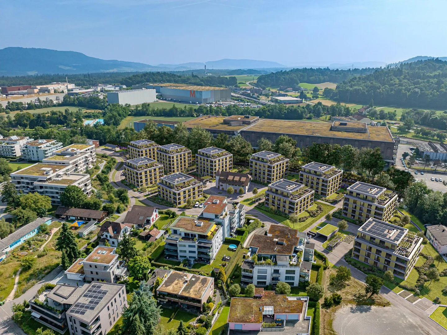 Appartamento 5.5 stanze a Suhr - Foto 1 di 9