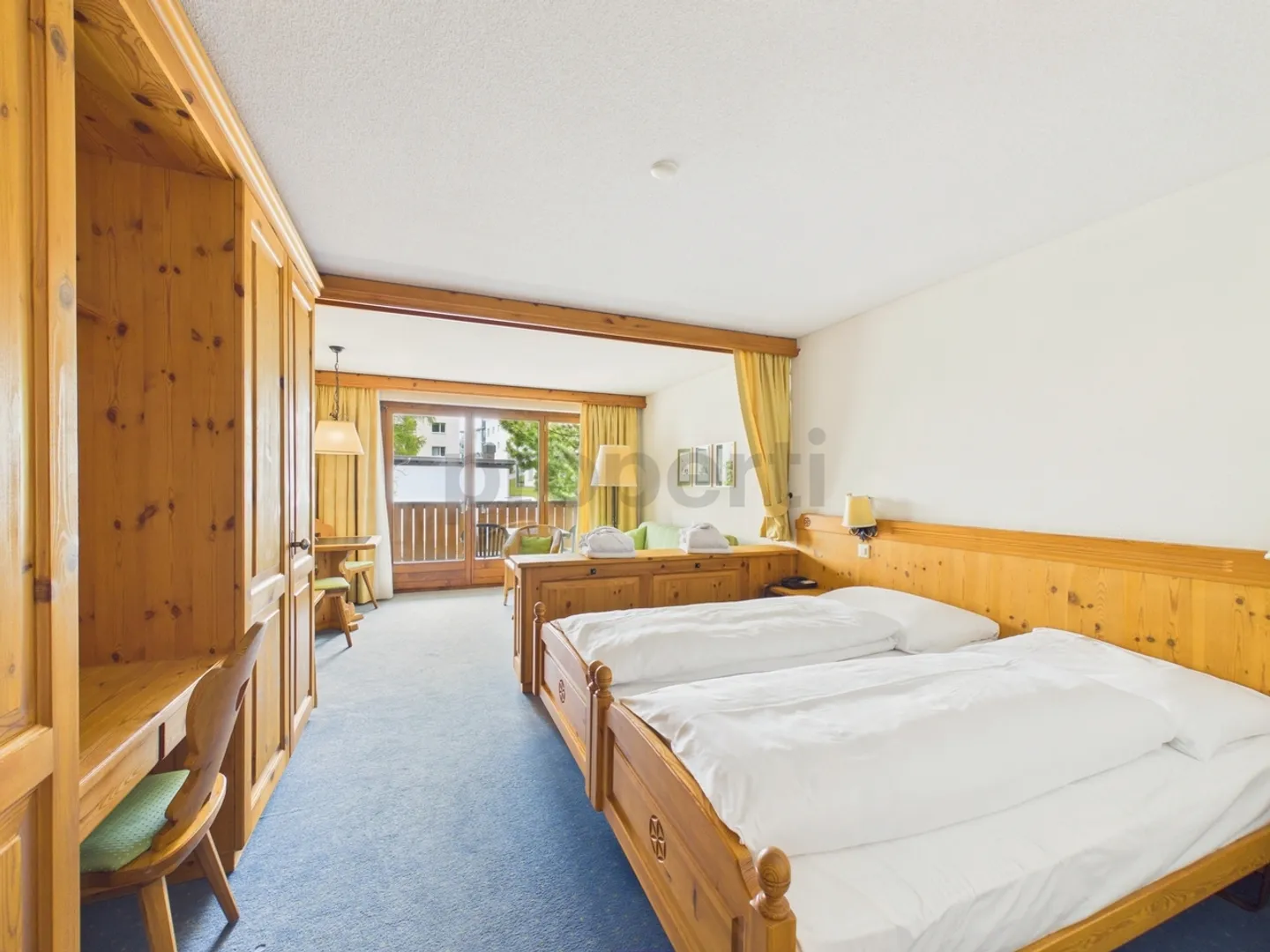Bright 1.5-room apartment with balcony, Davos Dorf - Photo 5 of 13