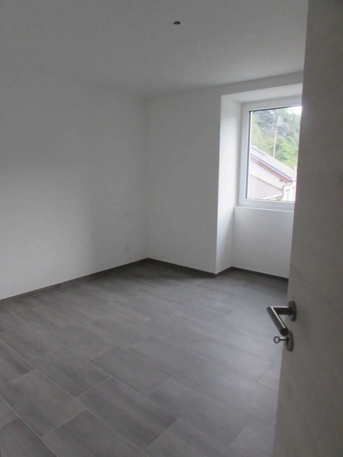 Claro affittassi appartamento 3.5 locali - Foto 5 di 15