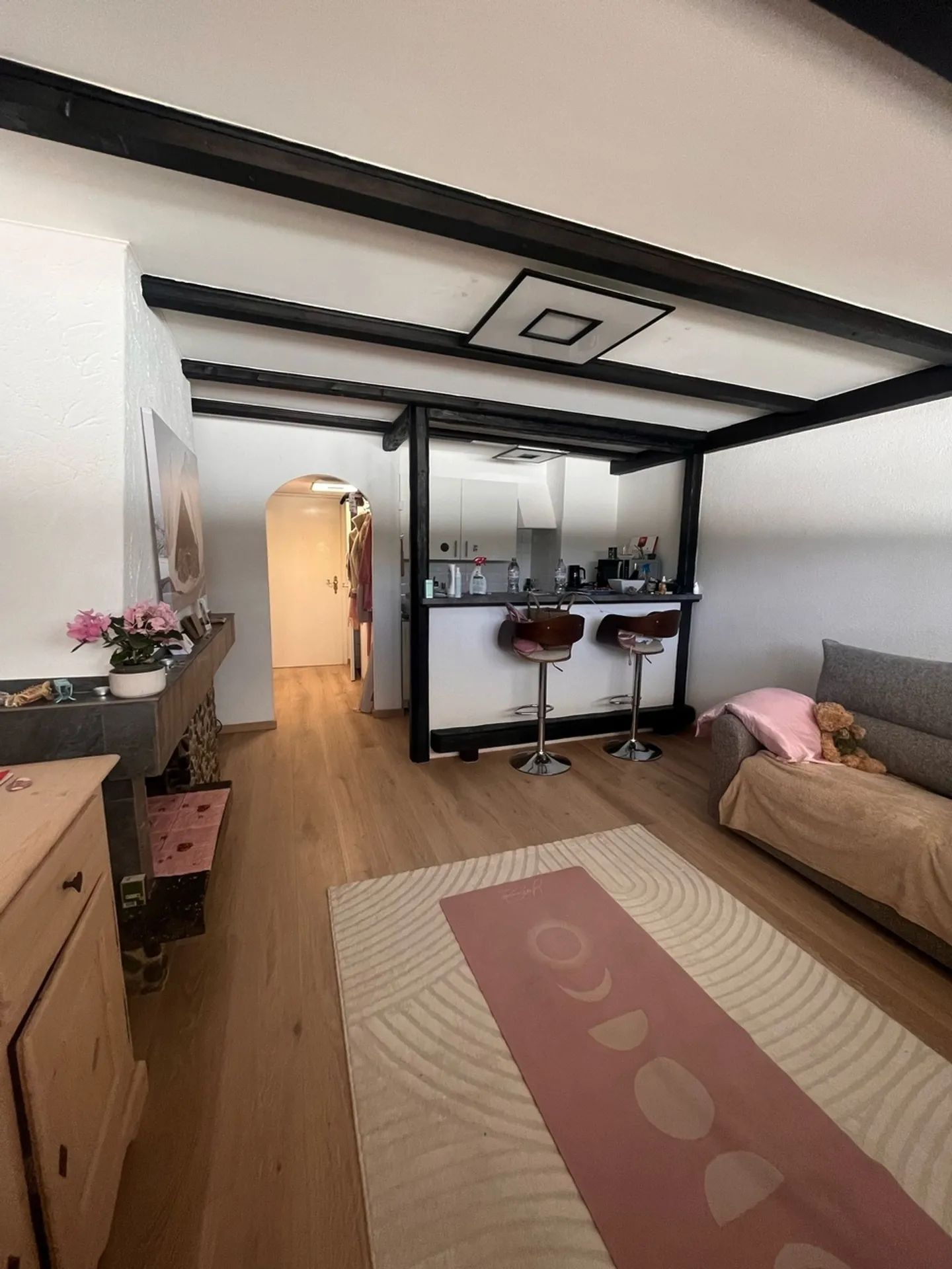 Studio rénové au centre de Villars-sur-Ollon - Achat Société Immobilière par actions - Photo 1 sur 8