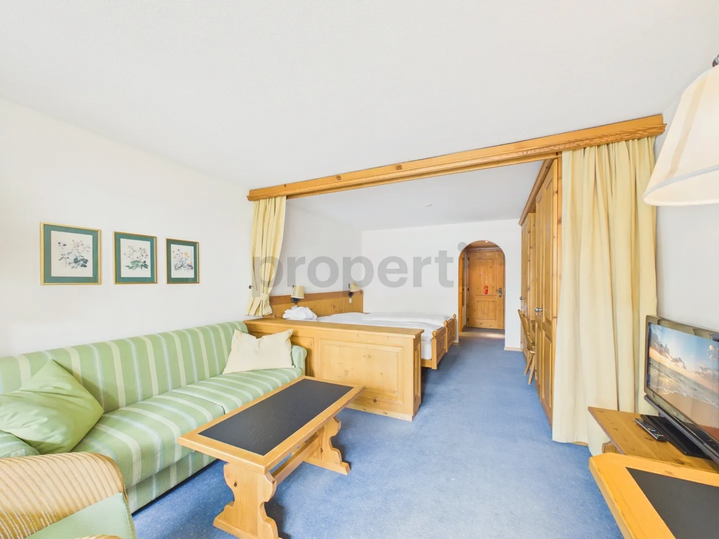 Bright 1.5-room apartment with balcony, Davos Dorf - Photo 4 of 13