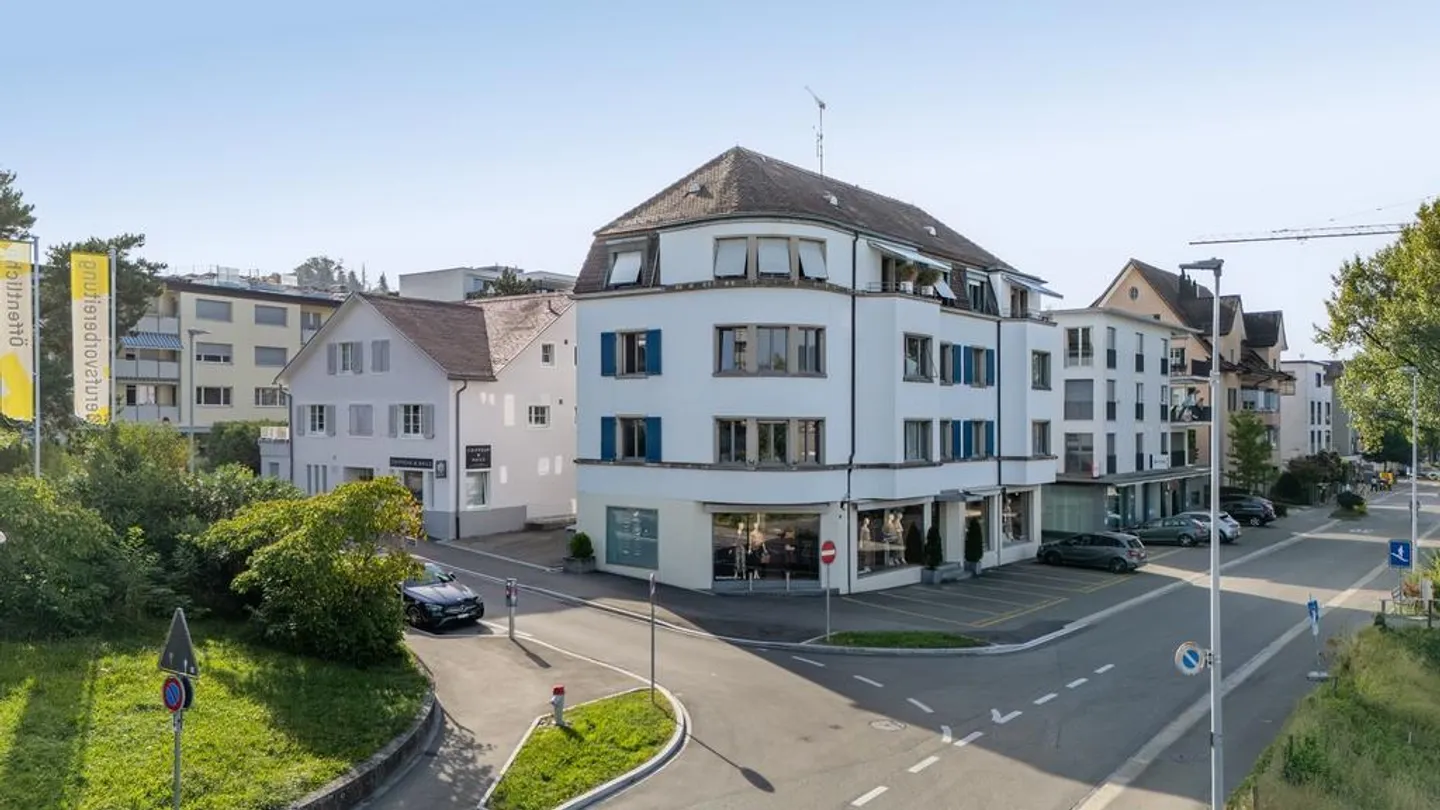 Spazio ufficio in affitto in una posizione centrale a Küsnacht - Foto 1 di 8