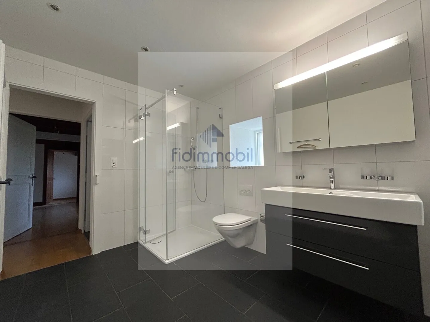 PRÄCHTIGES WEINGUTSHAUS IN RUHIGER LAGE - Foto 11 di 19