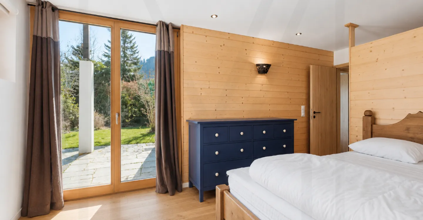 Chalet d'Exception à Gruyères - Photo 6 sur 13