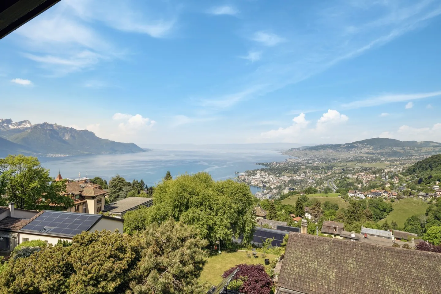 Tra lago e montagne: chalet accogliente con vista eccezionale - Foto 1 di 18