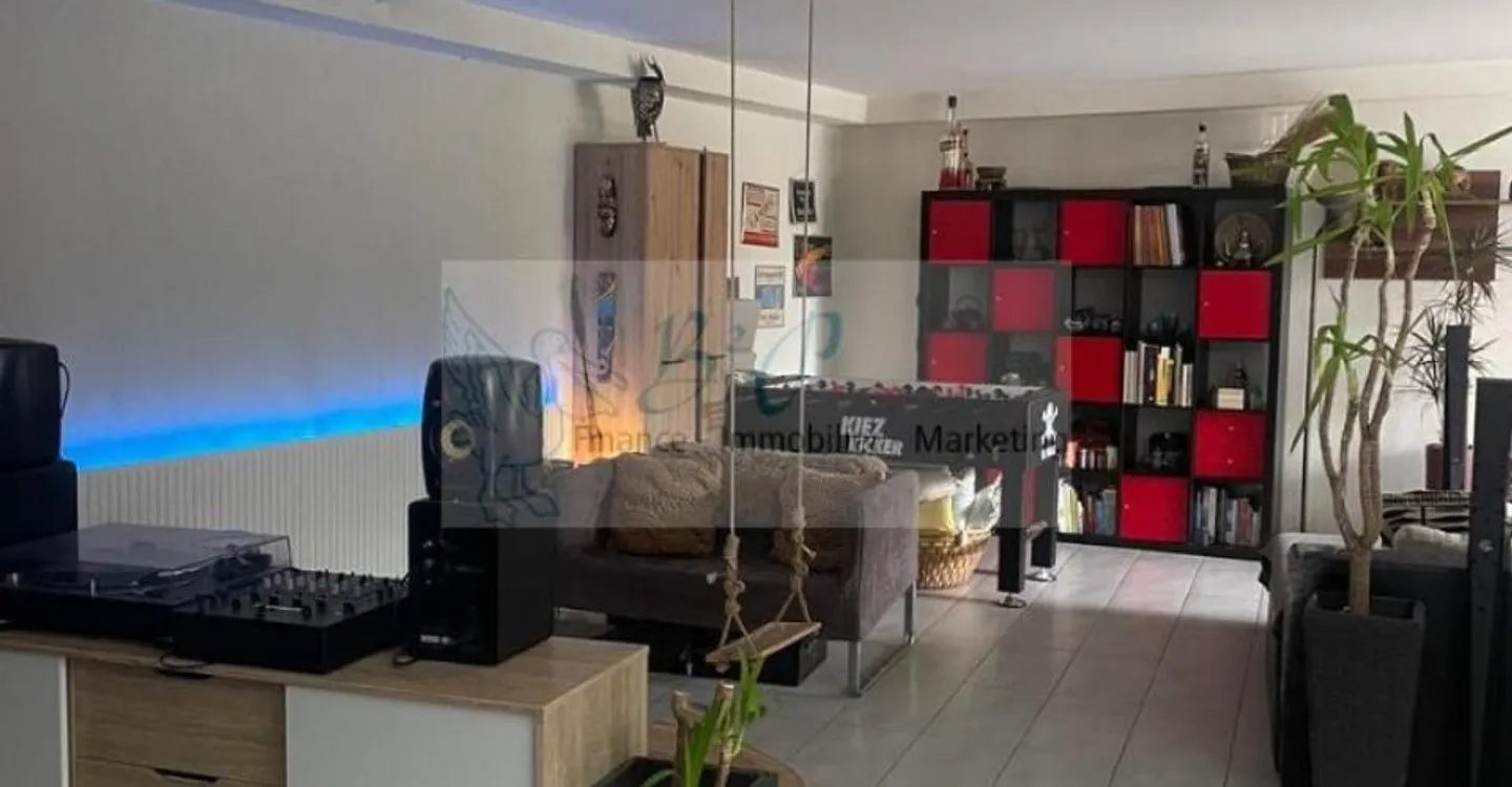 Large 2.5-room apartment with private garden - Photo 4 of 12