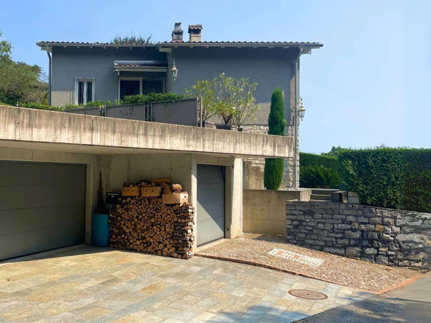 Einfamilienhaus mit Garten und Panoramablick renoviert - Foto 4 von 16