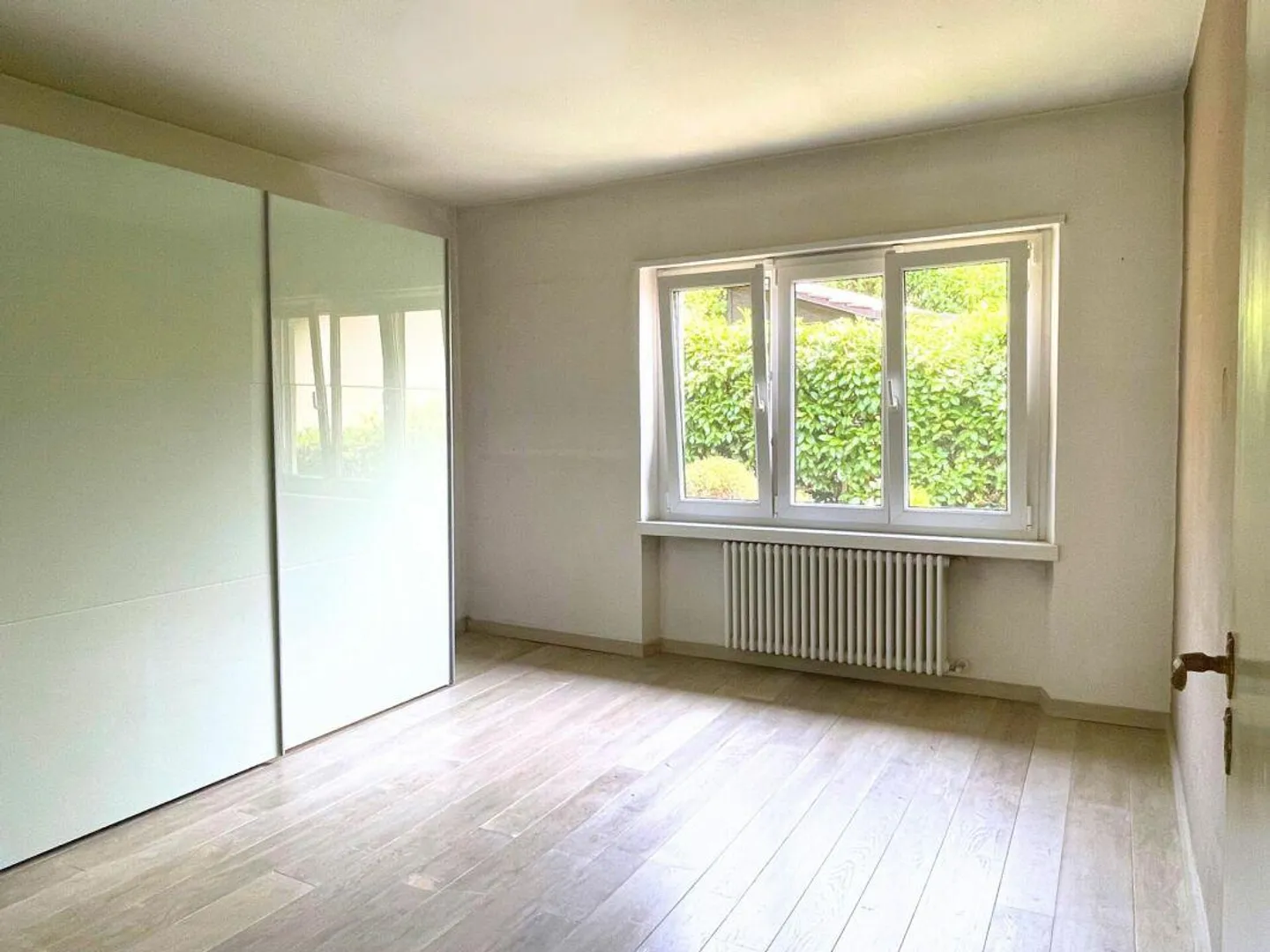 Einfamilienhaus mit Garten und Panoramablick renoviert - Foto 9 von 16