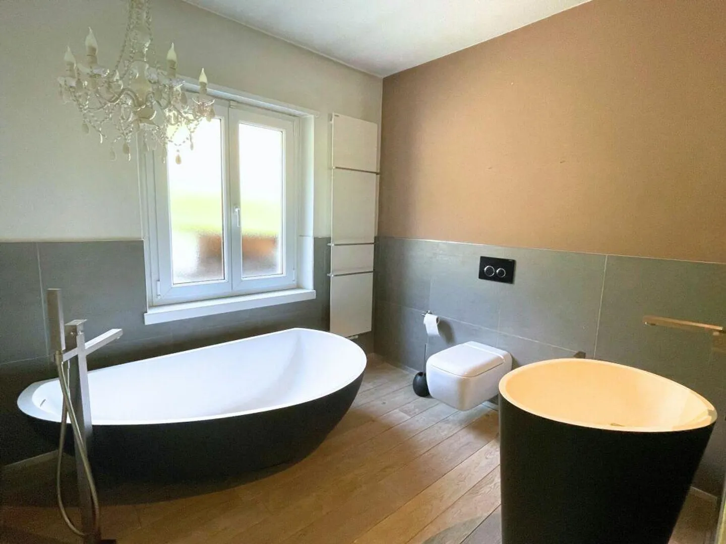 Einfamilienhaus mit Garten und Panoramablick renoviert - Foto 14 von 16