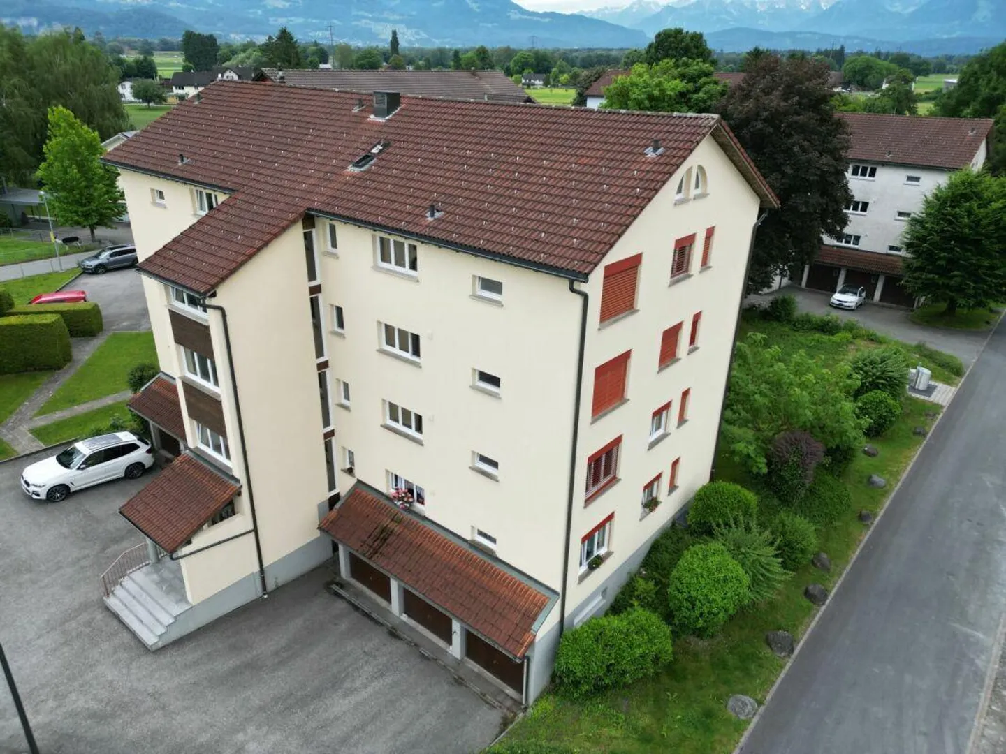 Charmante Wohnung mit Balkon - Foto 2 von 8