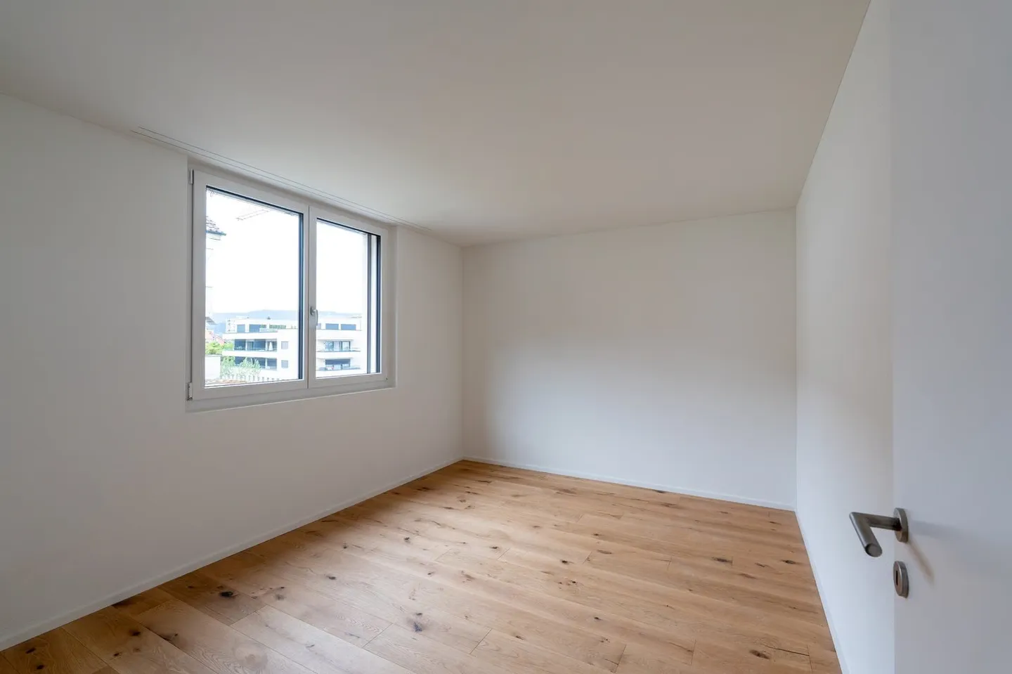 Appartement moderne et lumineux de 4,5 pièces - Photo 7 sur 9