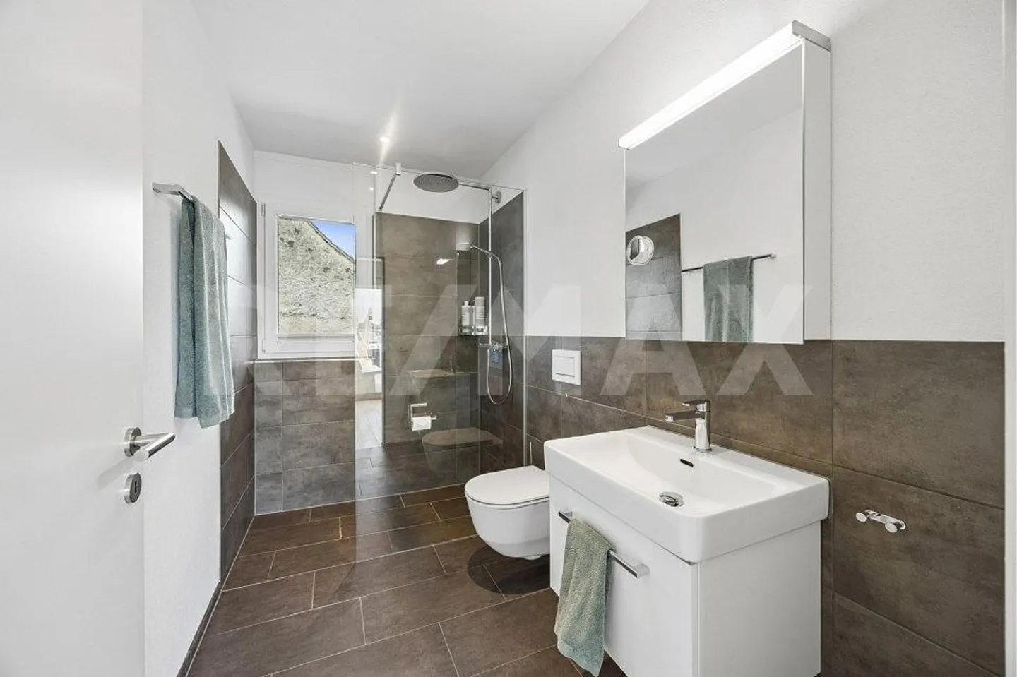Appartement penthouse exclusif avec accès direct par ascenseur et grande terrasse sur le toit - Photo 7 sur 13