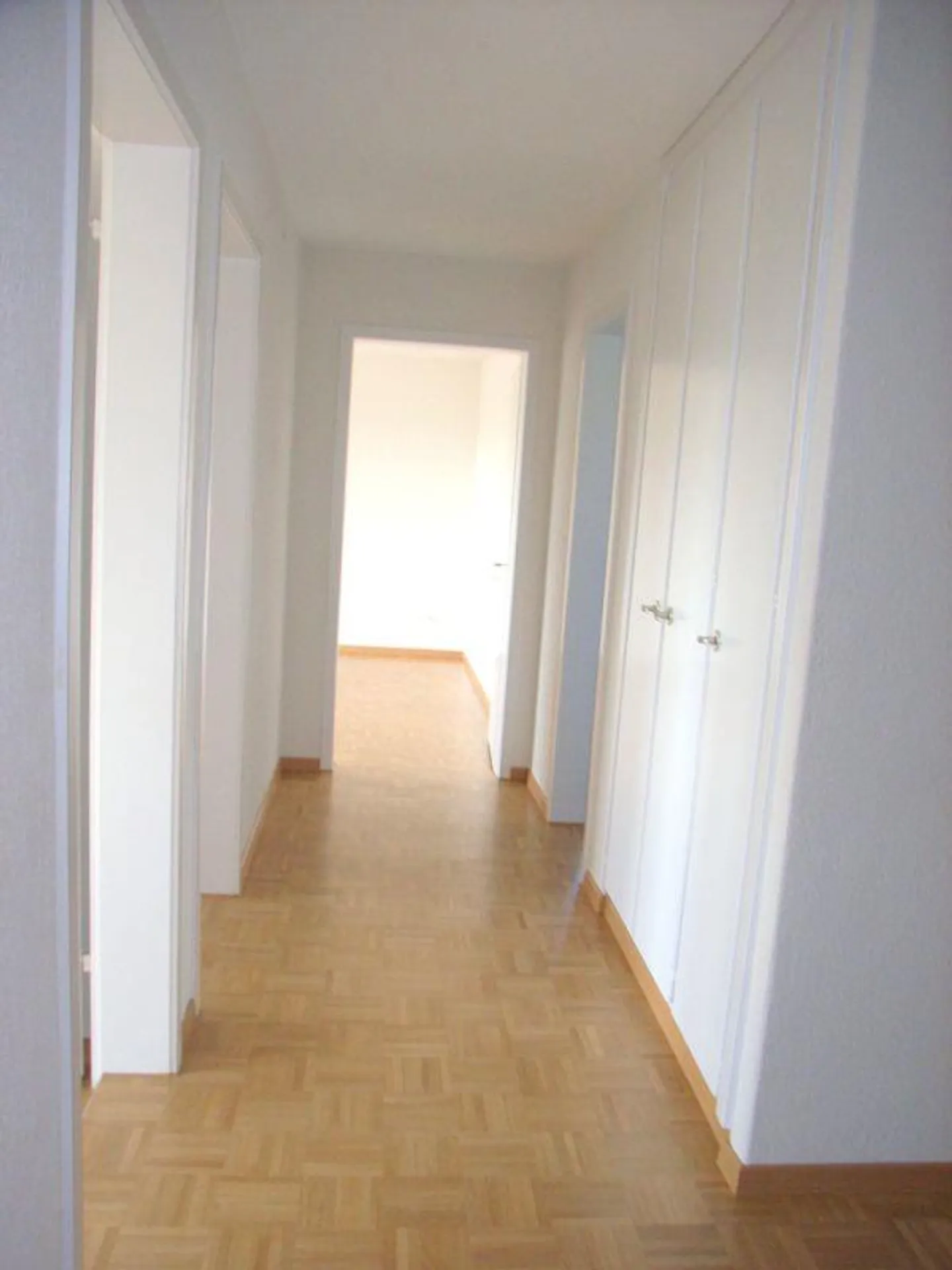 Beautiful, bright 2.5 room apartment with balcony - Photo 7 of 15