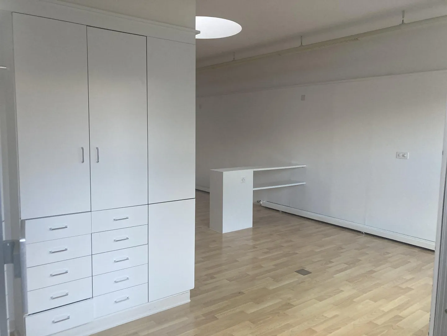 Helles Atelier zu vermieten - Foto 4 von 7