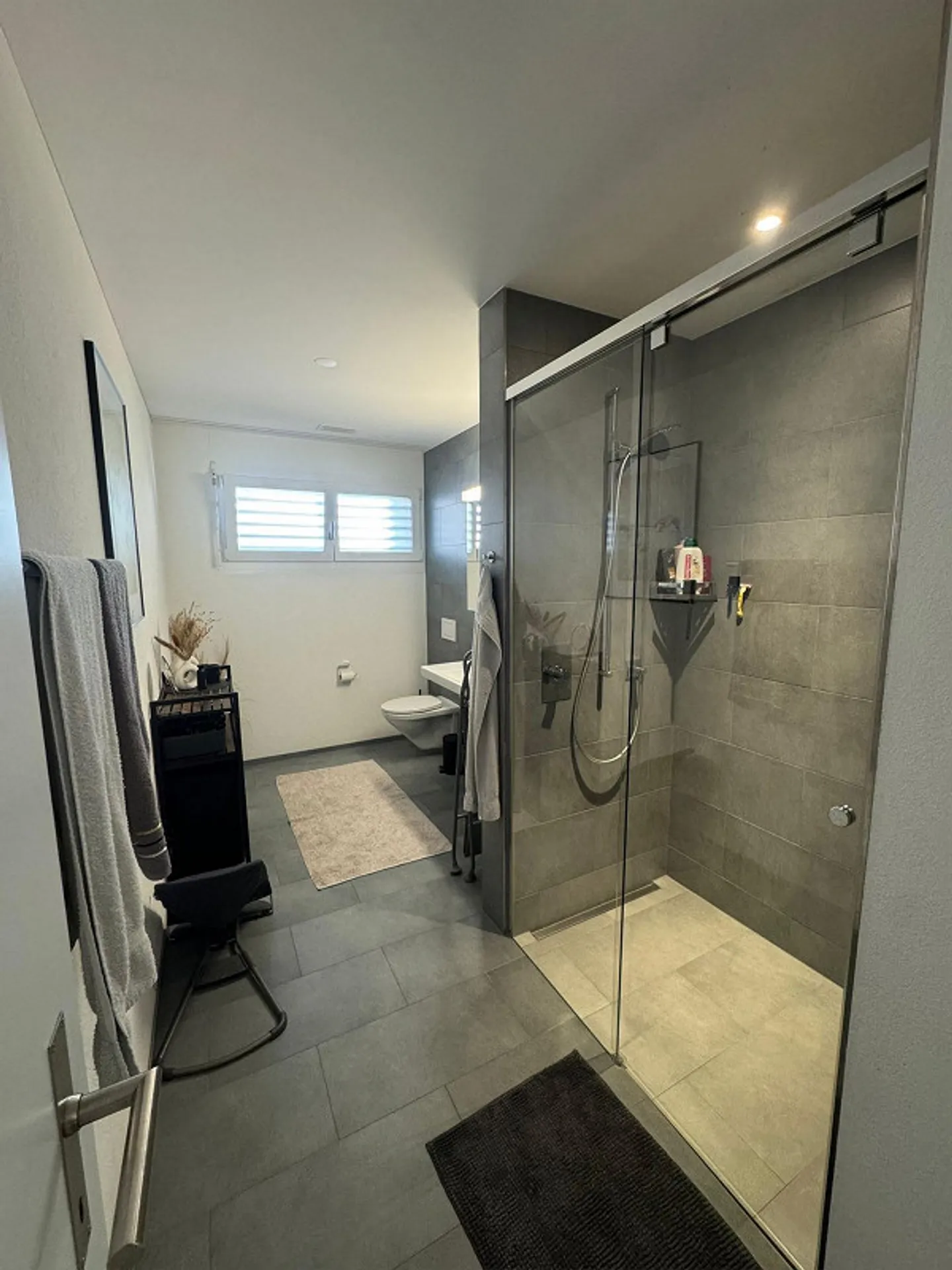 Modern 2.5 Room Ground Floor Apartment - Photo 2 of 7