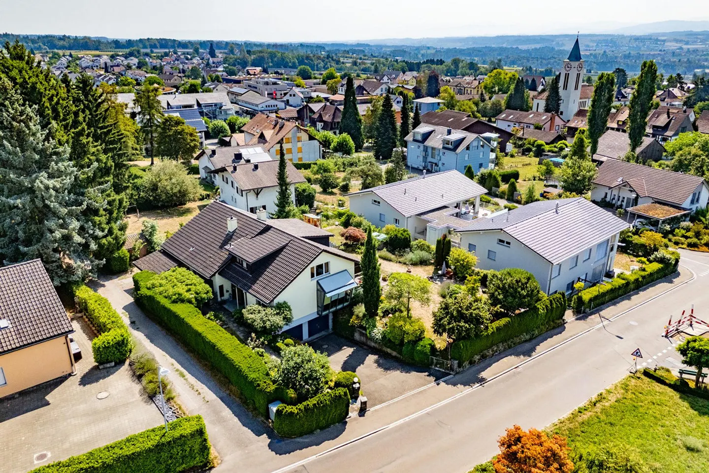 Maison individuelle avec appartement séparé et magnifique jardin - Photo 5 sur 34