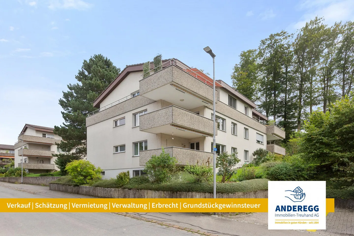 4.5 room condominium with hobby room, underground parking and balcony - Photo 1 of 13
