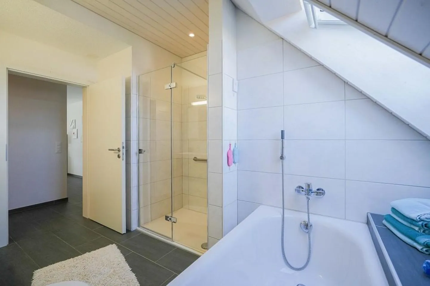 Geräumige Maisonette-Wohnung - Foto 3 von 13