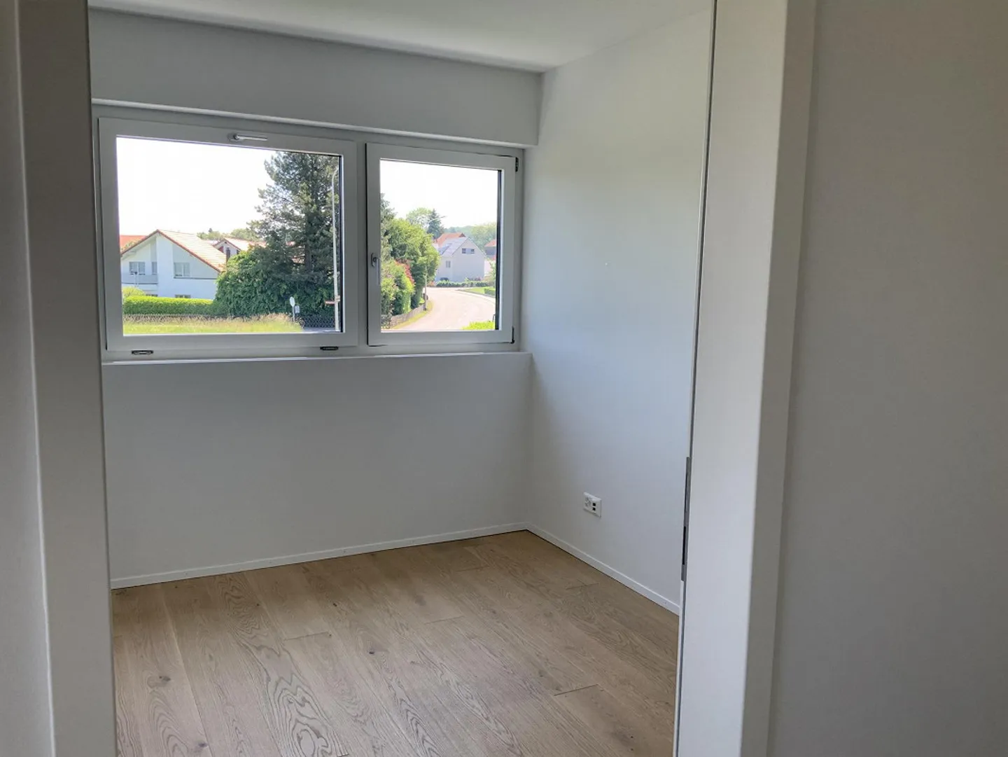 Casa semi-indipendente di 3,5 stanze con terrazza est e opzione ufficio a casa - Foto 8 di 10