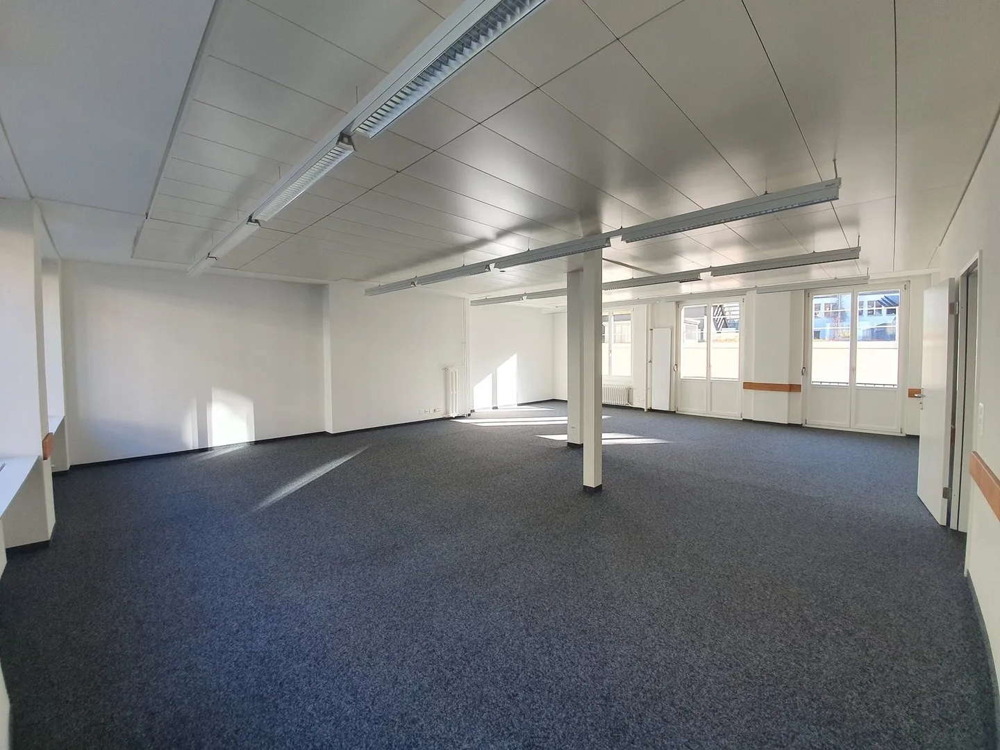 Central office and service area near Ryfflihof for rent - Photo 1 of 8