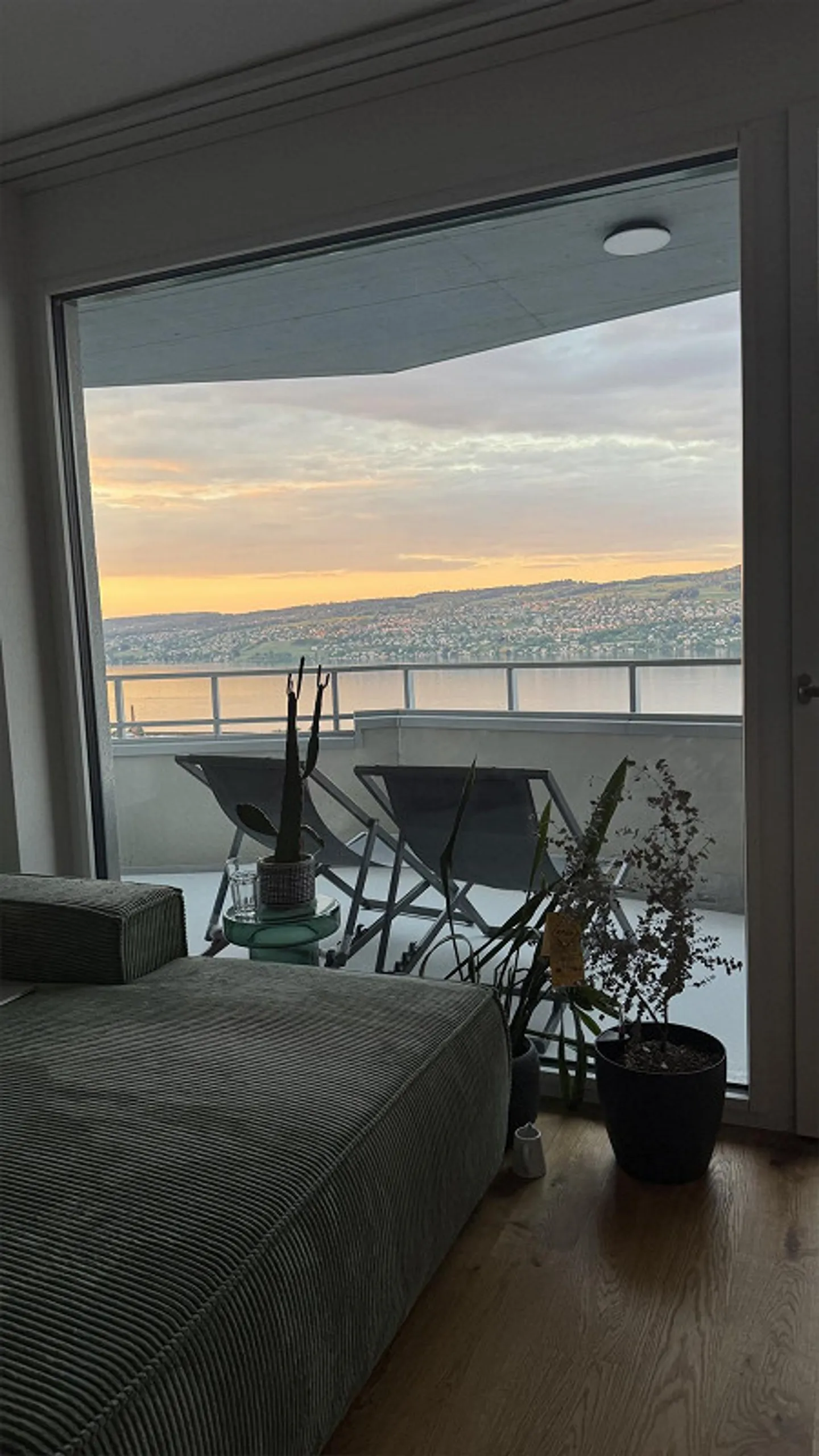 Newly built apartment with unique lake view - Photo 8 of 15