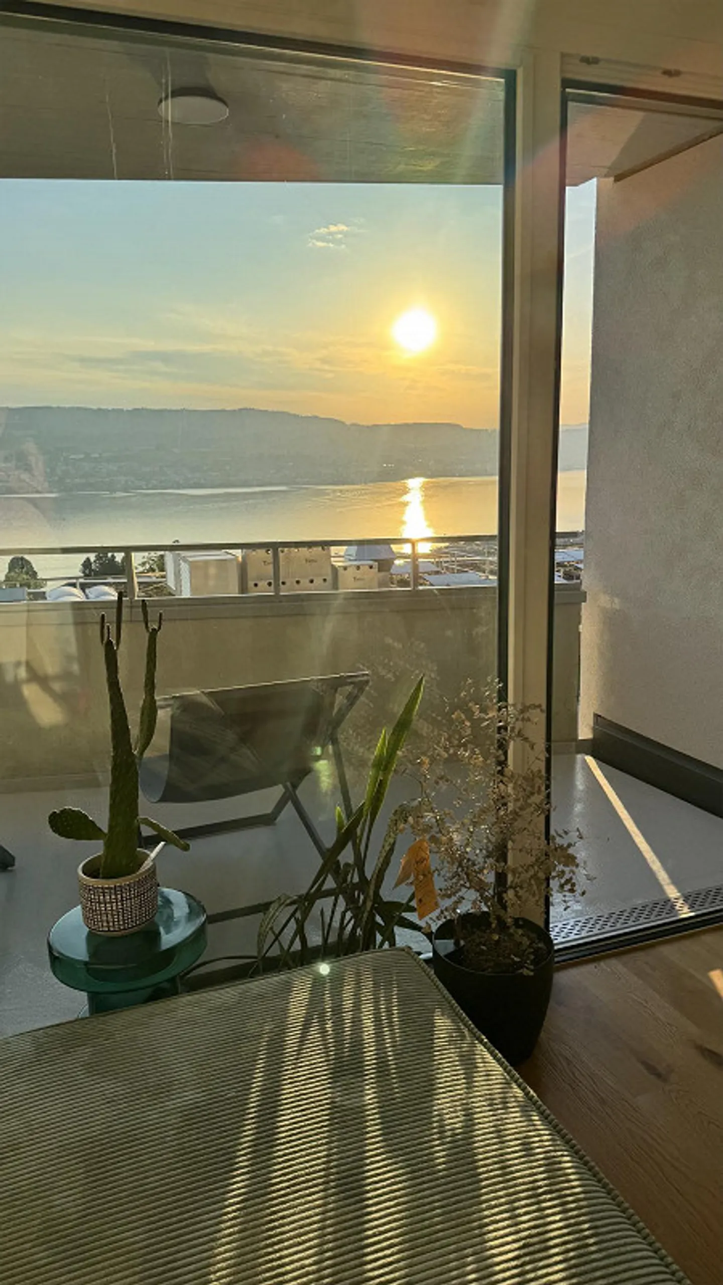 Newly built apartment with unique lake view - Photo 9 of 15