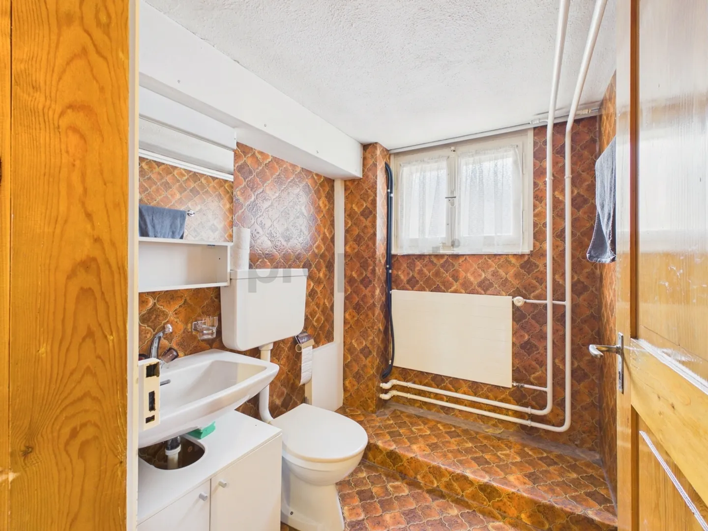 Maison individuelle historique avec potentiel polyvalent à Glarus Sud - Photo 11 sur 13