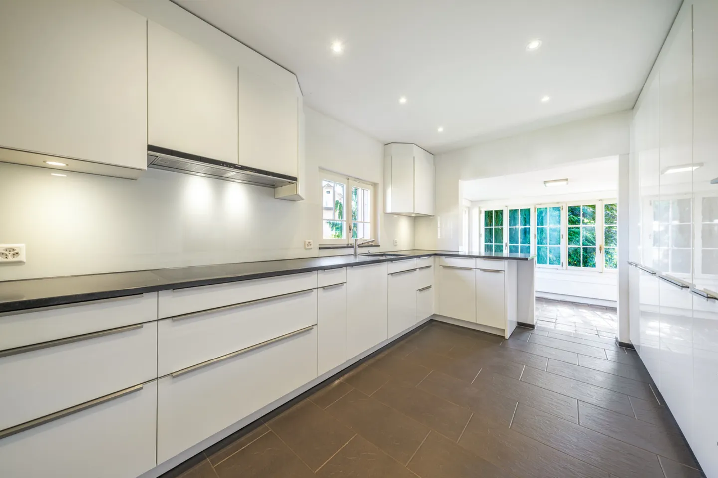 Appartement en duplex avec charme et intimité - Photo 3 sur 4