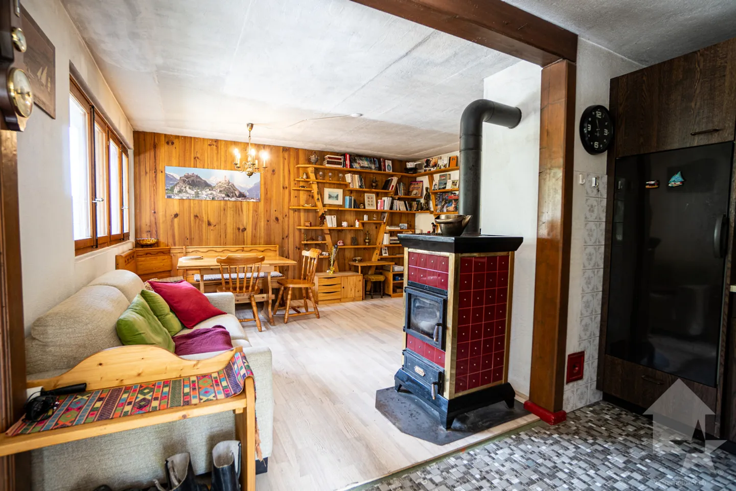 Charmantes traditionelles Chalet auf drei Ebenen mit Panoramablick über das Tal - Foto 5 von 24