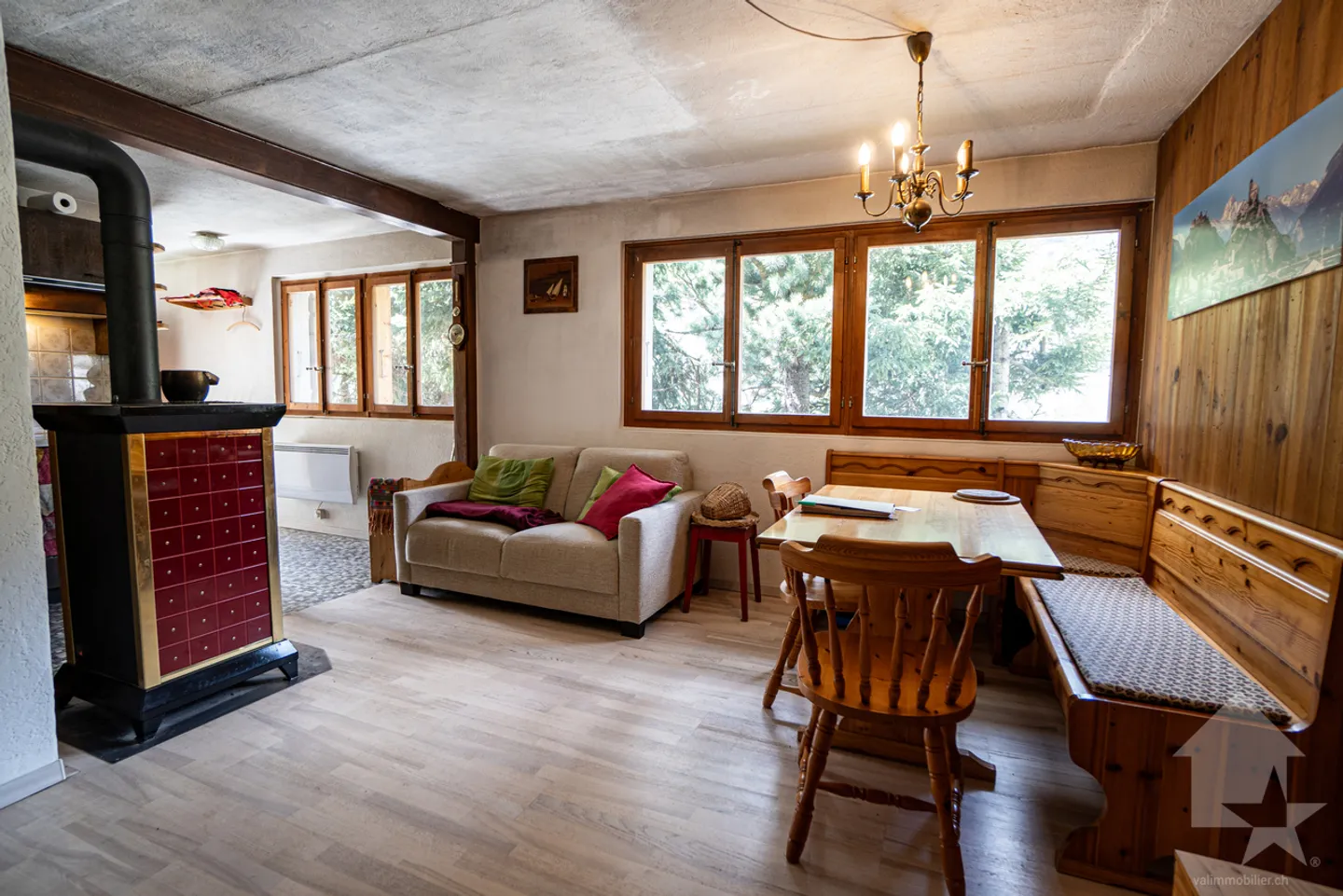 Charmantes traditionelles Chalet auf drei Ebenen mit Panoramablick über das Tal - Foto 7 von 24