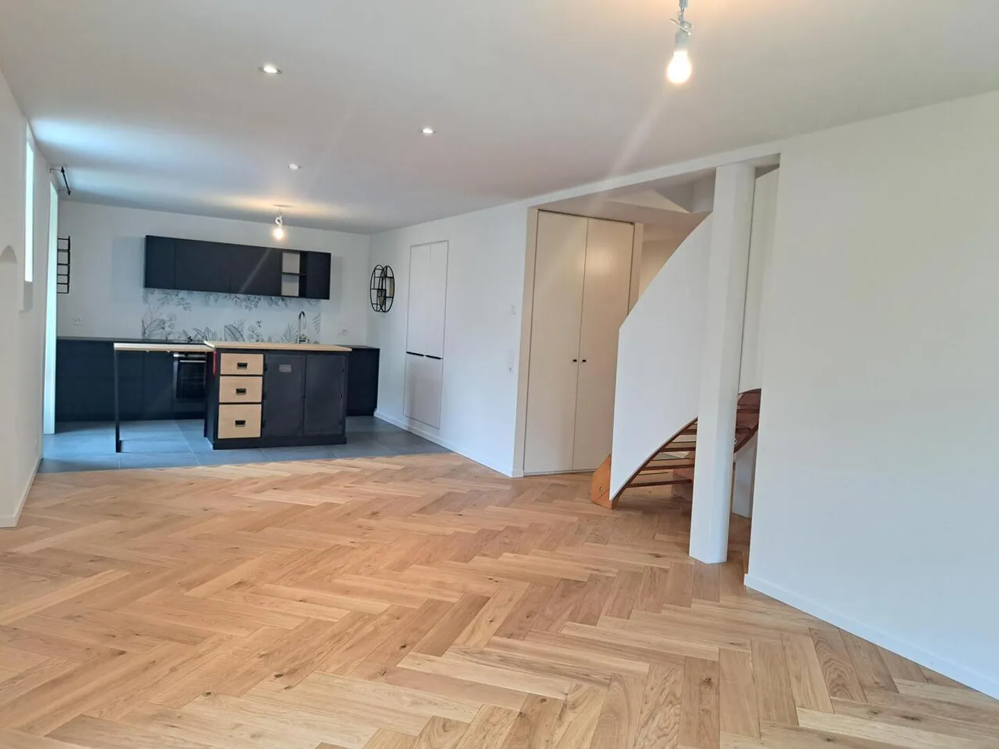 Renovated duplex 4.5 rooms city center 115 m2 with rooftop terrace - Photo 1 of 19