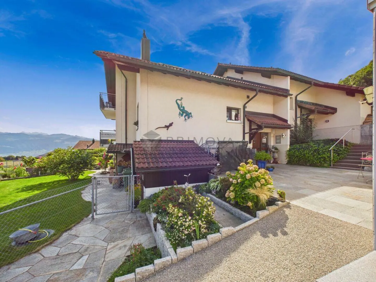 Grandiosa casa indipendente di 6,5 stanze con vista montagna non ostacolata, offre tutto ciò che il cuore desidera! - Foto 1 di 15