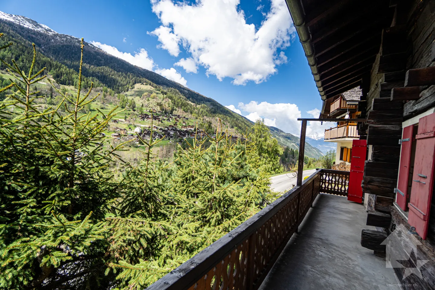 Charmantes traditionelles Chalet auf drei Ebenen mit Panoramablick über das Tal - Foto 15 von 24