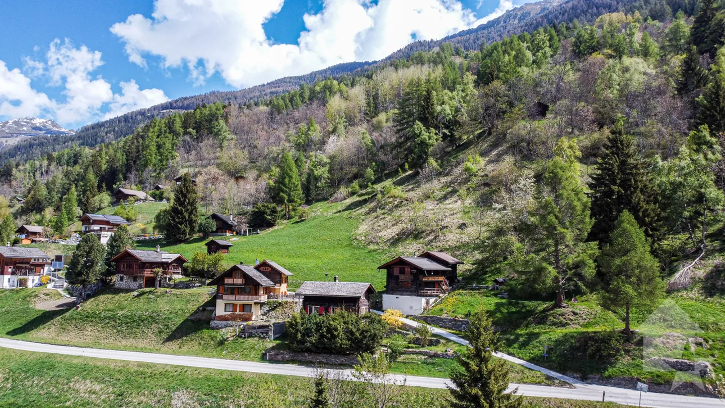 Charmantes traditionelles Chalet auf drei Ebenen mit Panoramablick über das Tal - Foto 22 von 24