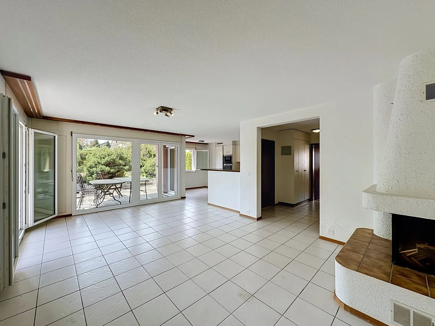 Grosse Wohnung mit grosser Terrasse - Foto 4 von 9