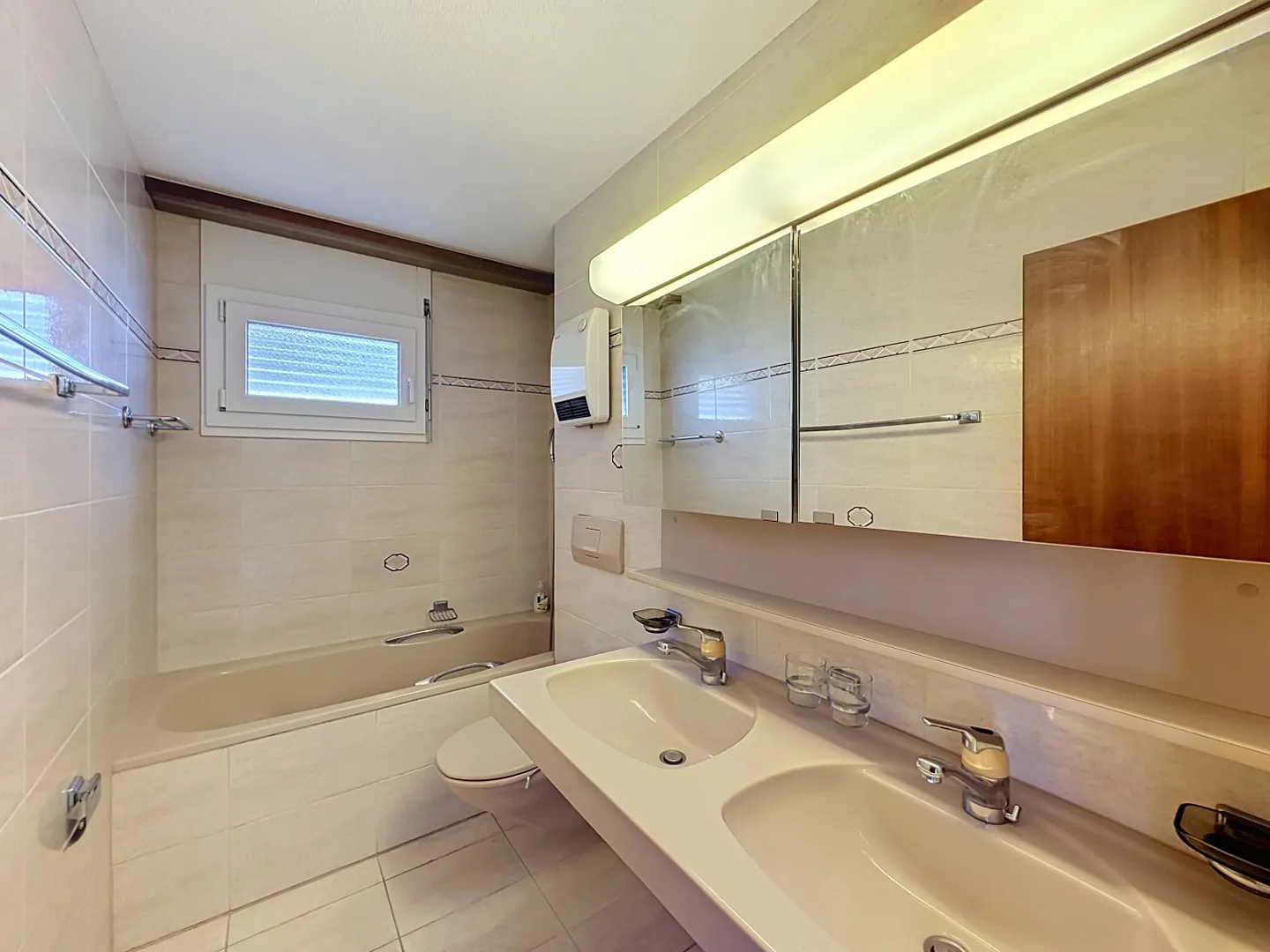Grosse Wohnung mit grosser Terrasse - Foto 6 von 9