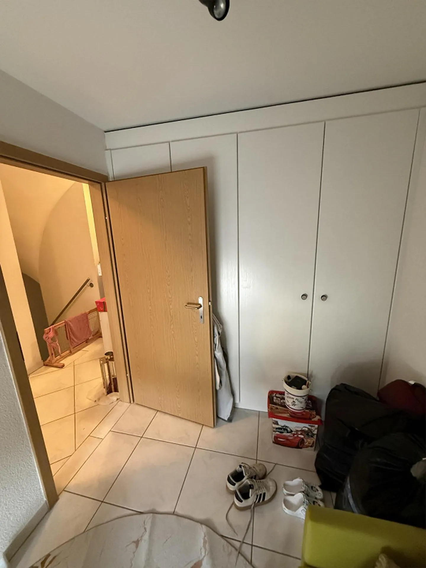 Maison de ville 4.5 pièces avec jardin, balcons et accès au garage souterrain - Photo 8 sur 21