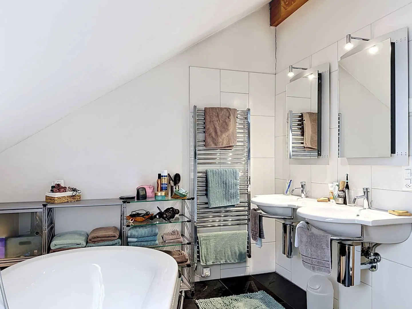 Chalet Incantevole Vicino al Lago di Neuchâtel - Foto 12 di 13