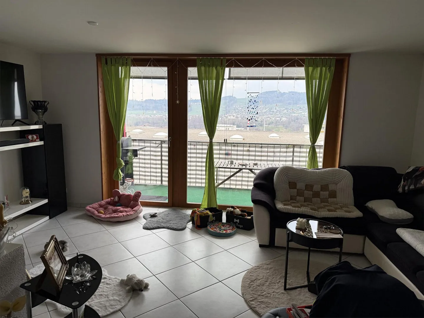 Maison de ville 4.5 pièces avec jardin, balcons et accès au garage souterrain - Photo 20 sur 21