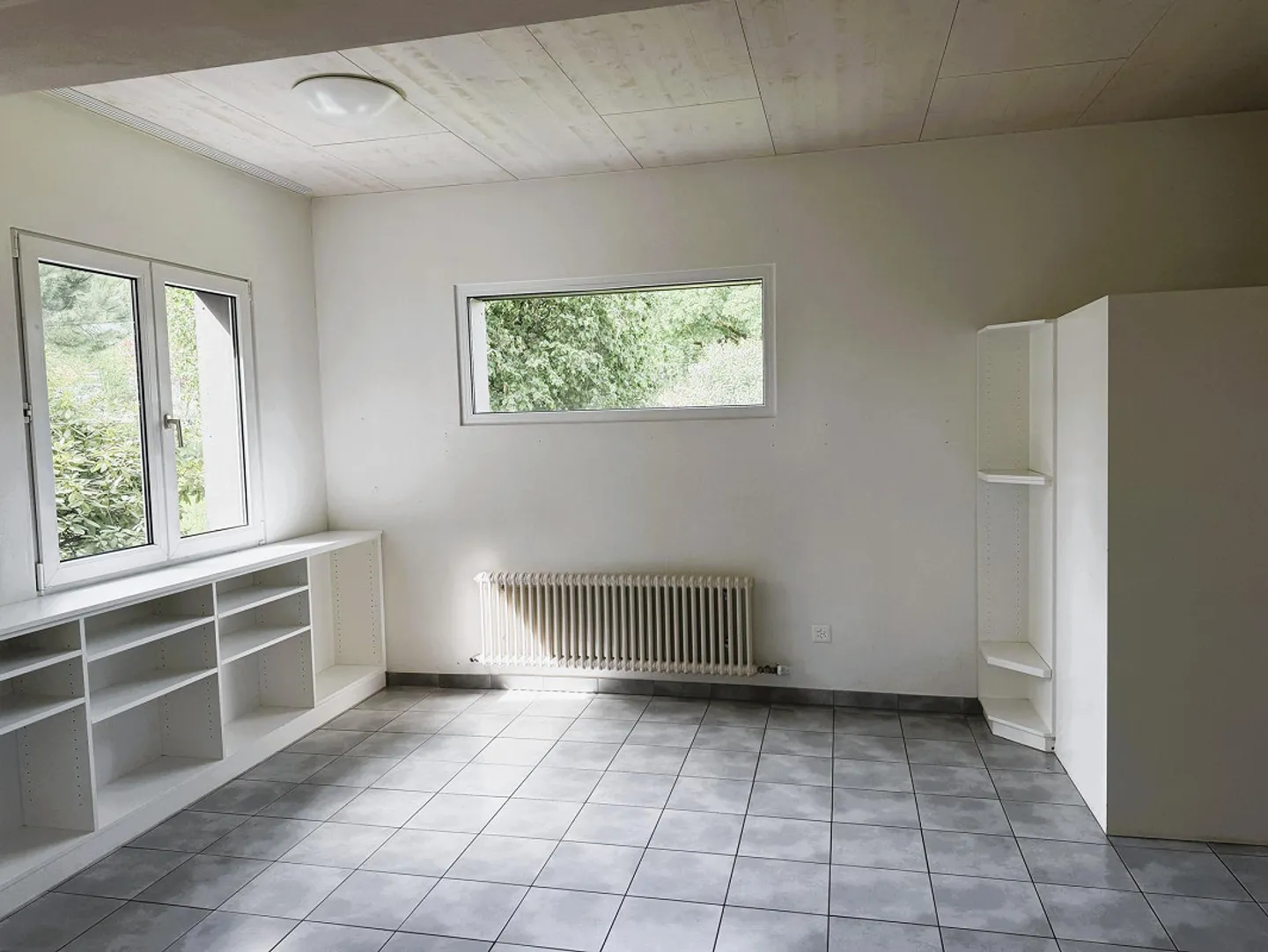 Maison individuelle dans un emplacement ensoleillé, beau et calme avec réserve de construction - Photo 6 sur 15
