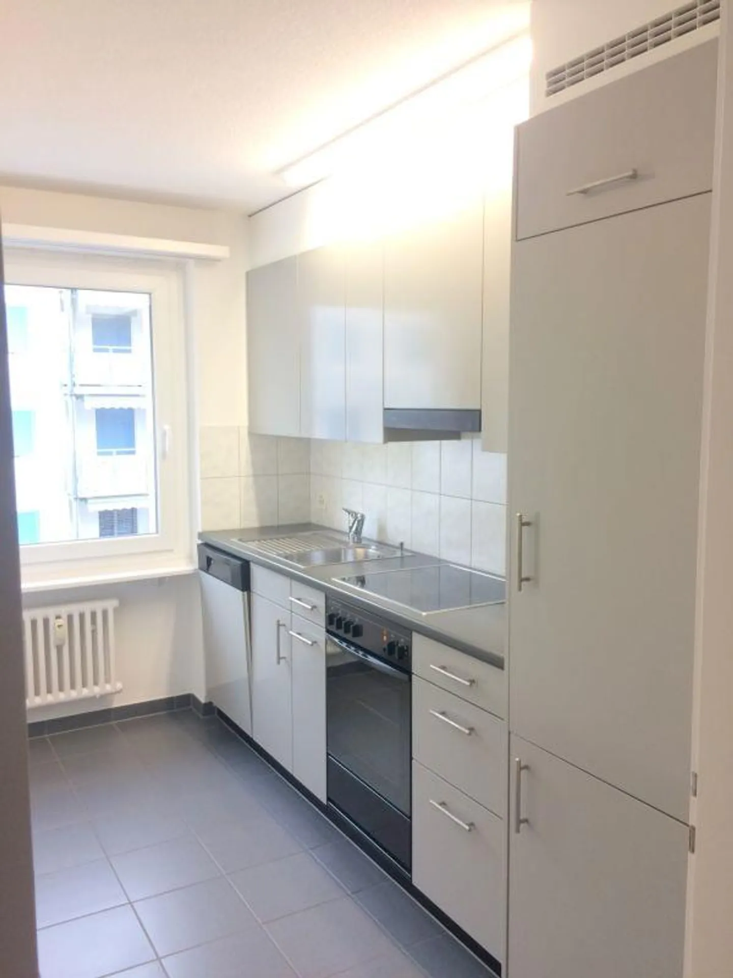 Bell'appartamento di 3 stanze situato in una zona tranquilla Copia Copia - Foto 2 di 17