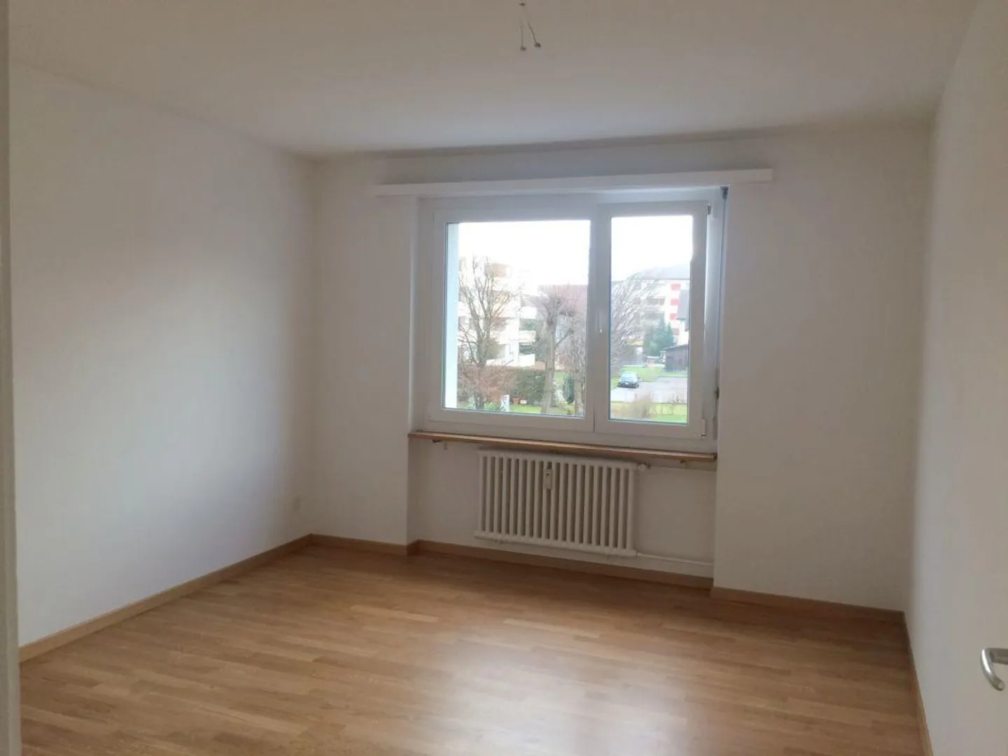 Bell'appartamento di 3 stanze situato in una zona tranquilla Copia Copia - Foto 8 di 17