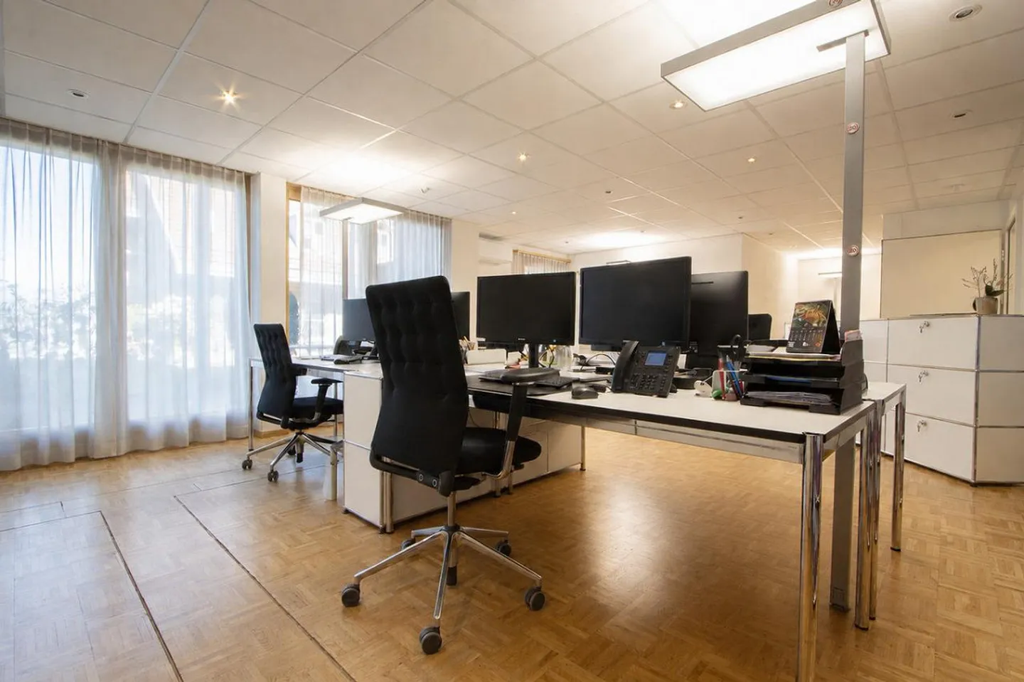 Vielseitige Gewerberäumlichkeiten - Foto 1 von 18