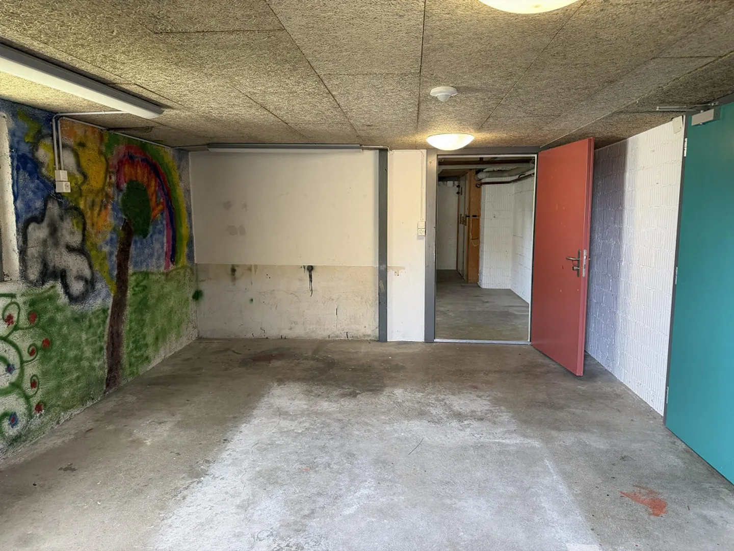 Maison individuelle dans un emplacement ensoleillé, beau et calme avec réserve de construction - Photo 13 sur 15