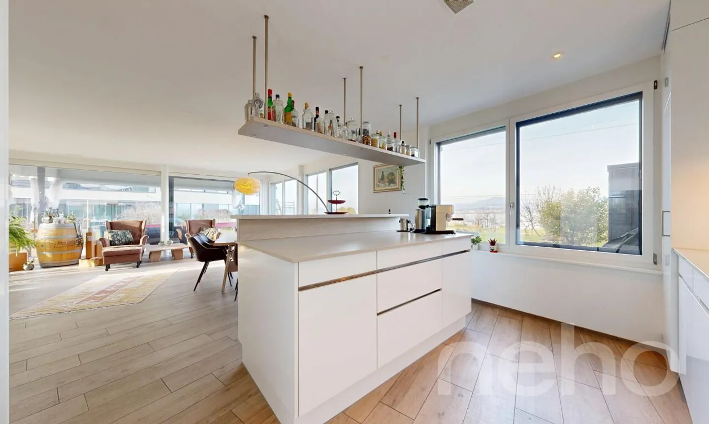 Garden apartment with lake view - Photo 5 of 11