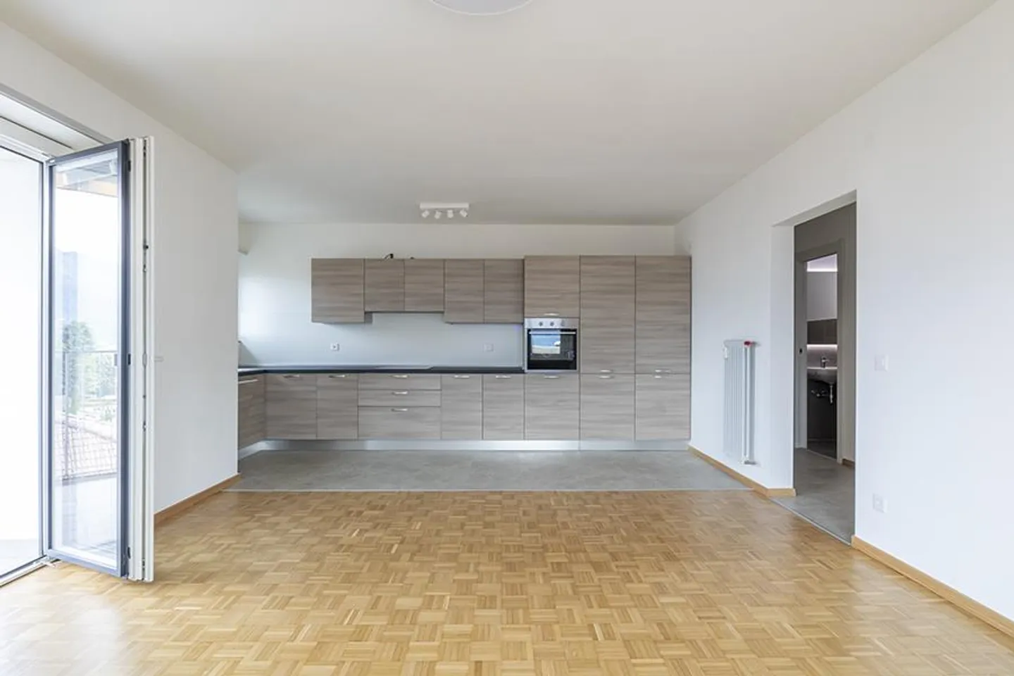 Attico con vista lago a Muralto - Foto 6 di 12