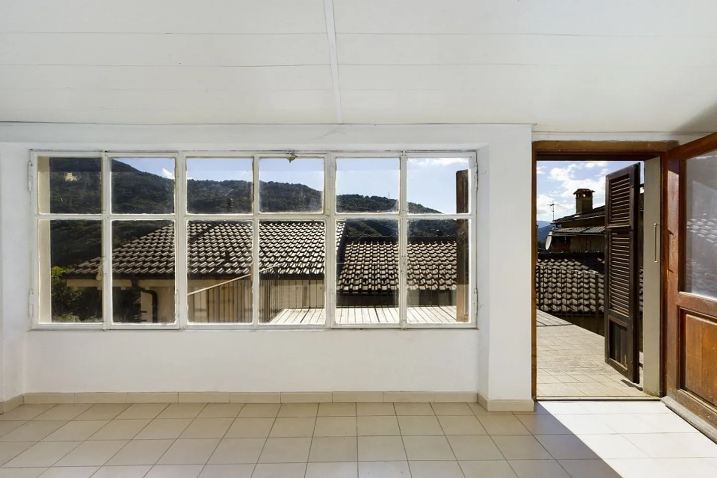 Rustico im Dorf, Aussicht, Doppelgarage als Ferienresidenz - Foto 4 von 13